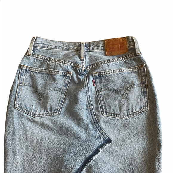 LEVI’S Denim ribcage skirt Size 26 - Picture 2 of 8